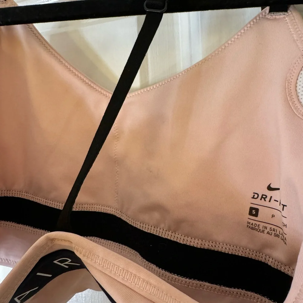 Nike Sports Bra - Picture 10 of 10